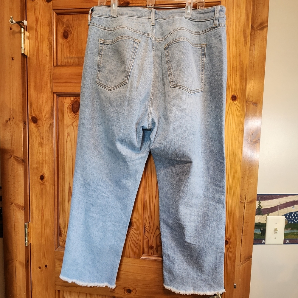 Torrid High Rise Ankle Crop Classic Denim, Size 14 - Picture 9 of 9